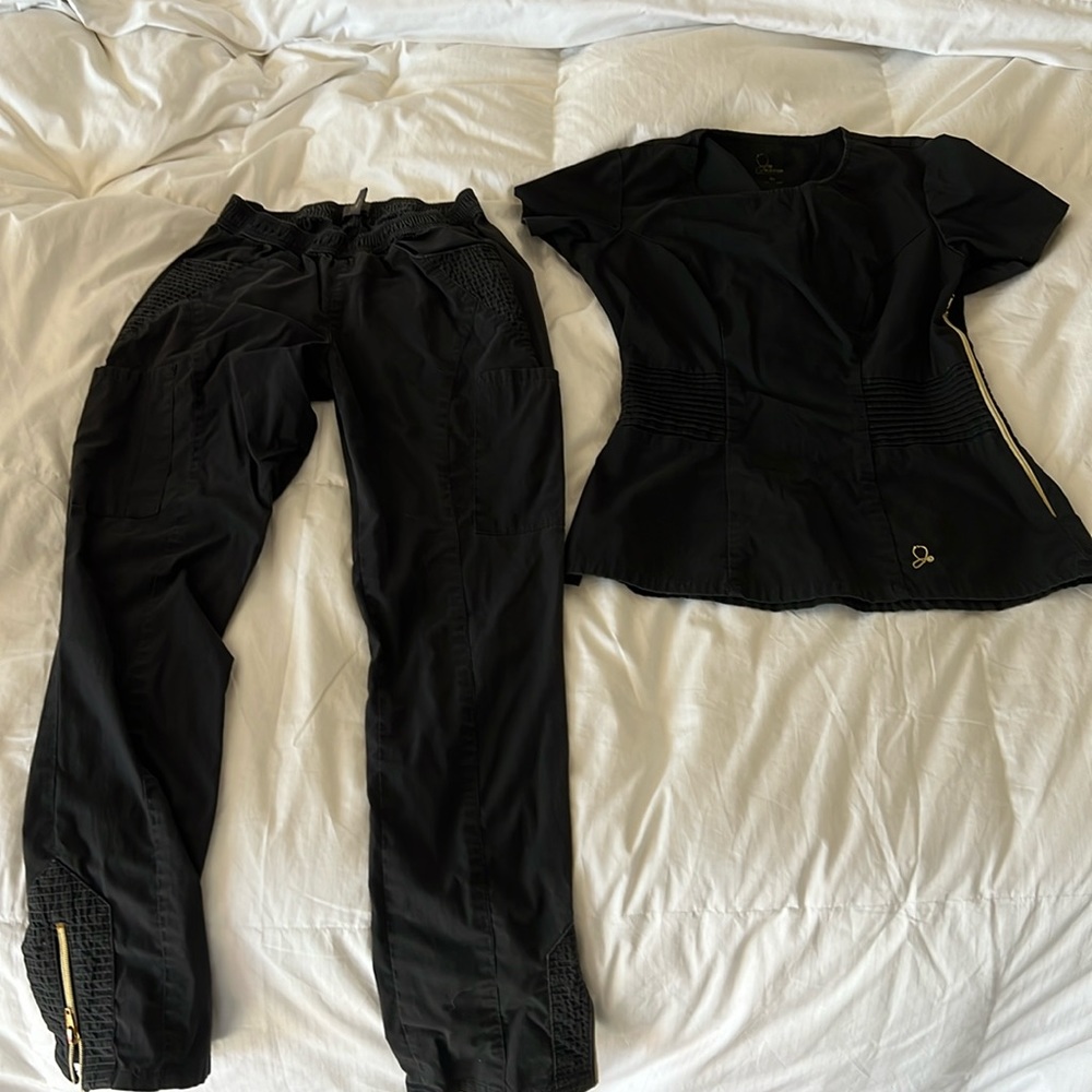 Jaanuu scrub set and jacket